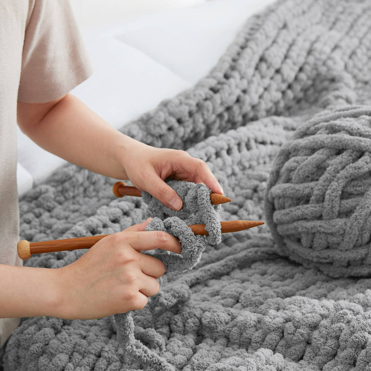 Handmade Chunky Knit Cable Knitted Crochet Blanket