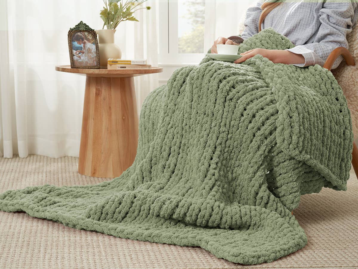Handmade Chunky Knit Cable Knitted Crochet Blanket