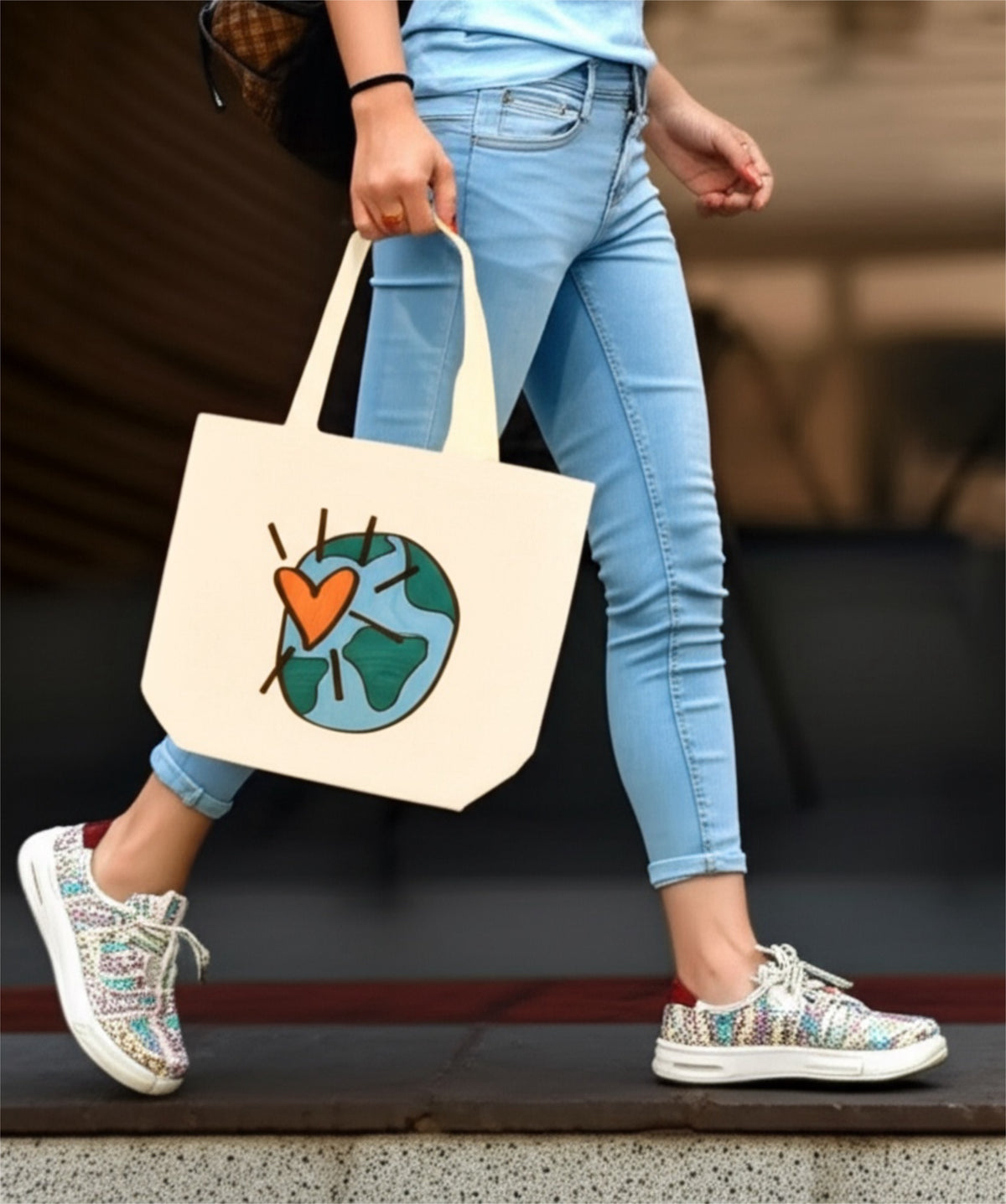 Whole Wide World Tote