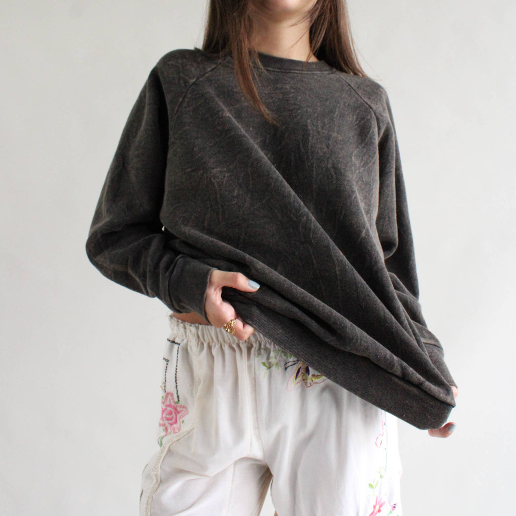 Oversized Washed Crewneck Sweatshirt
